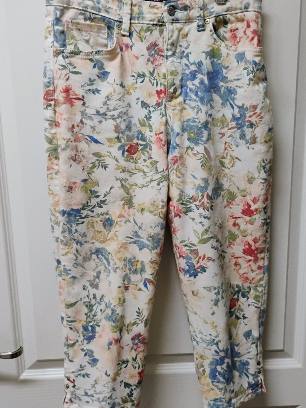Gloria Vanderbilt Amanda Cropped Jeans -size 6